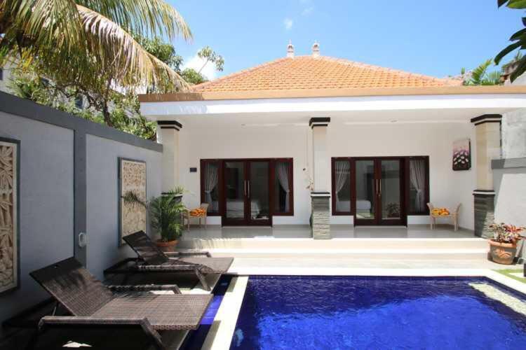 Villa Positano Seminyak (Bali) Exterior photo